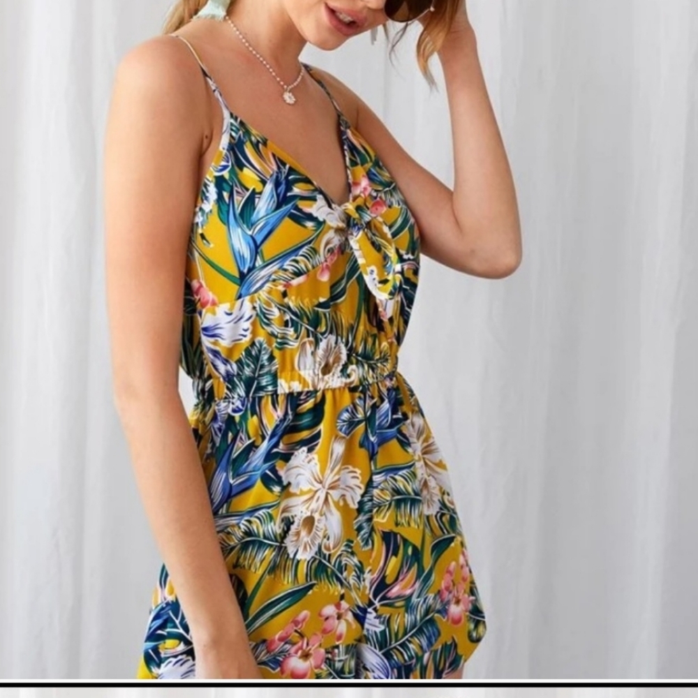 TARA DIAMOND Retro Floral Romper